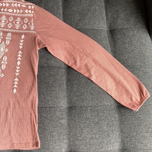 Blouses - Picture 3 of 4